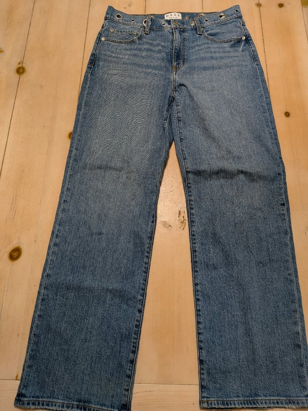 DAZE Wide Leg Jeans Women's Size 27 Light Wash High Rise Grommet Waist